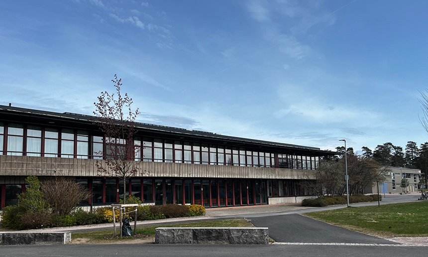 Fasadbild på Gröndalsskolan
