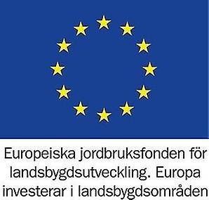 BIld på EU-flaggan som är blå med stjärnor i en cirkel. Under loggan står det en text som lyder "Jordbruksfonden för landsbygdsutveckling. Europa investerar i landsbygsområden". 